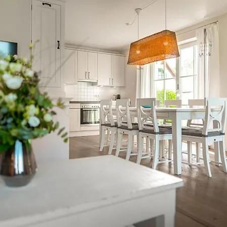 Ferien-im-duenenhaus-ole Holiday home *